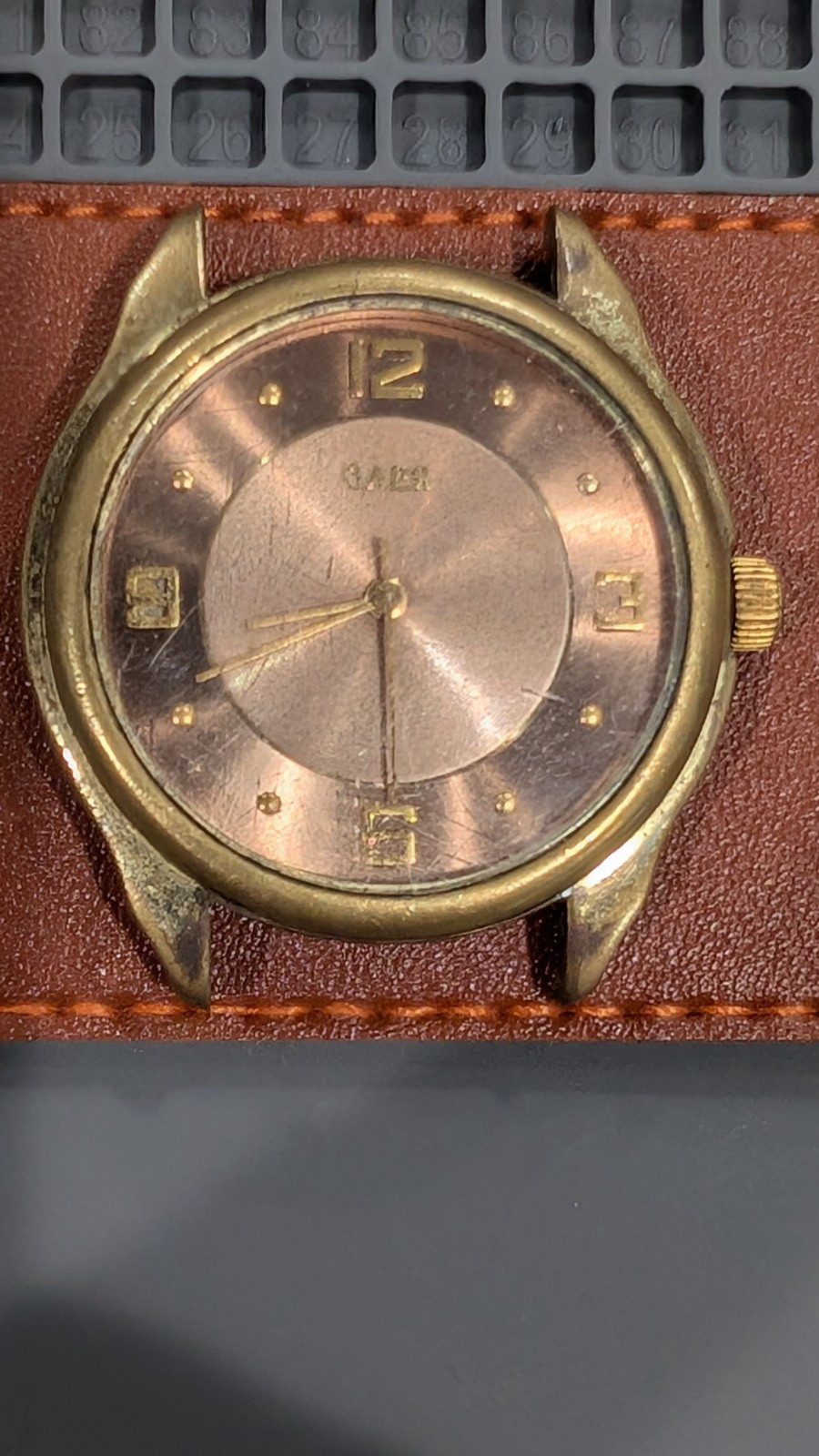 Vintage WATCH USSR Zarya Very Rare Wristwatch 21 Jewels Gold Plated AU 12,5