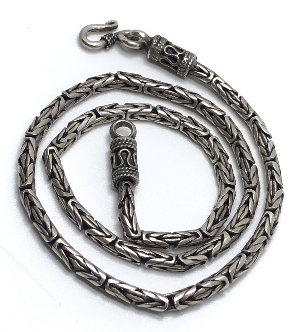 Vintage sterling silver byzantine necklace 28.5 Grams 15.5”