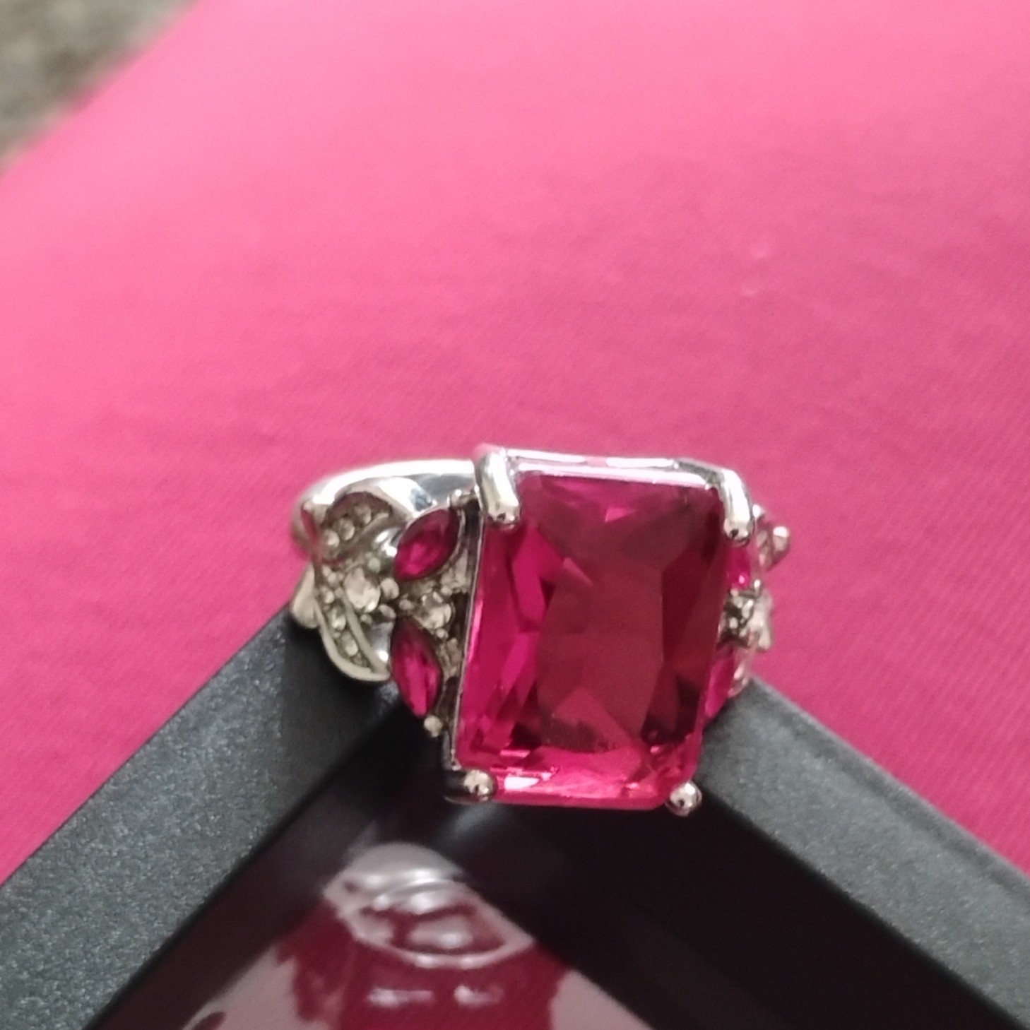 Silver Tone Cocktail Ring Size 7 Emerald Cut Pink Stone Prong Clear Accents