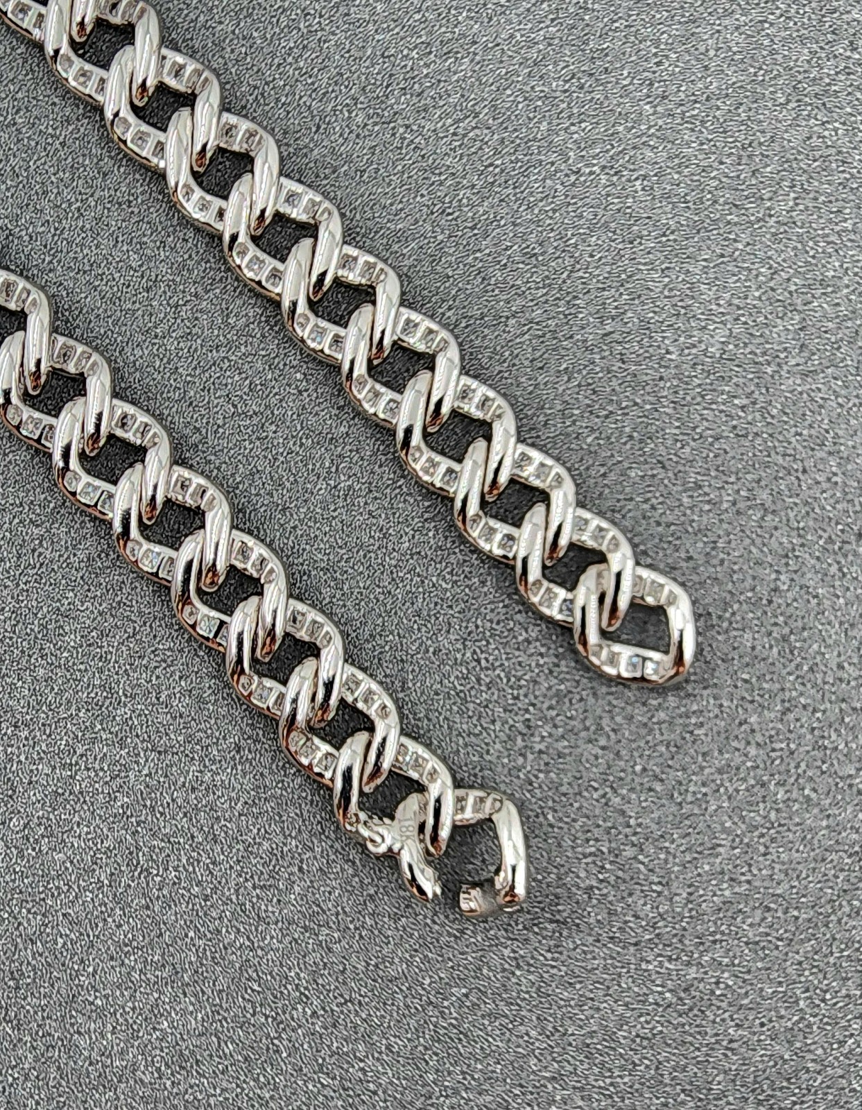 2.57 ct Cuban Link Diamond Bracelet