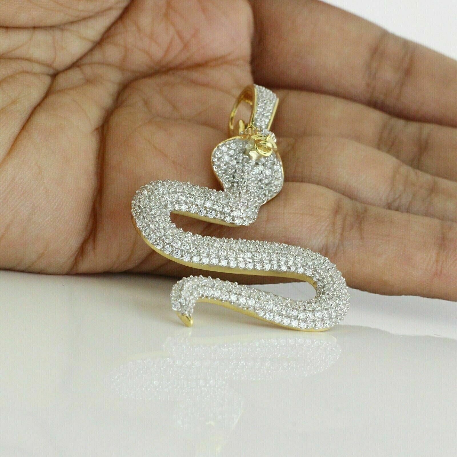 Round Cut Simulated Diamond Stunning Snake Pendant In 14K Yellow Gold Plated