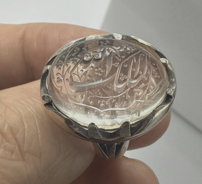 HAND ENGRAVED MEN’S RING مُلكُ الله ON A DOUR NAJAF نقش يدوي على النجف