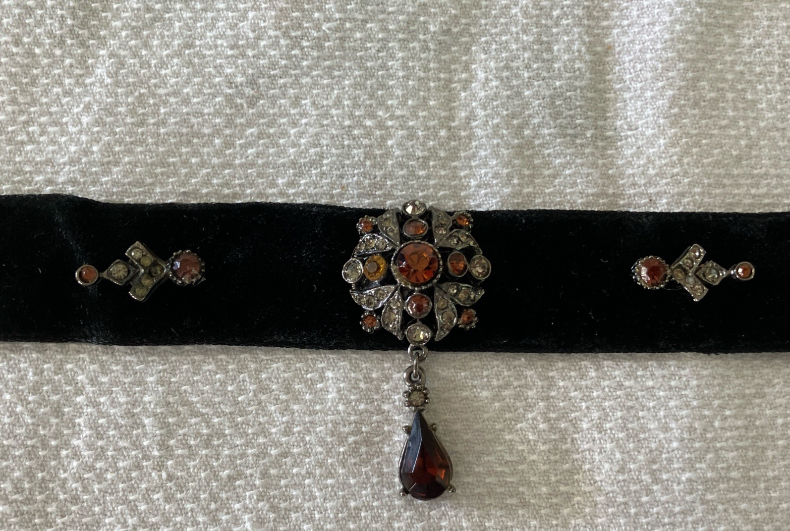 Arthur Pepper Signed ART Choker Necklace Black Velvet with Gun Metal Accents