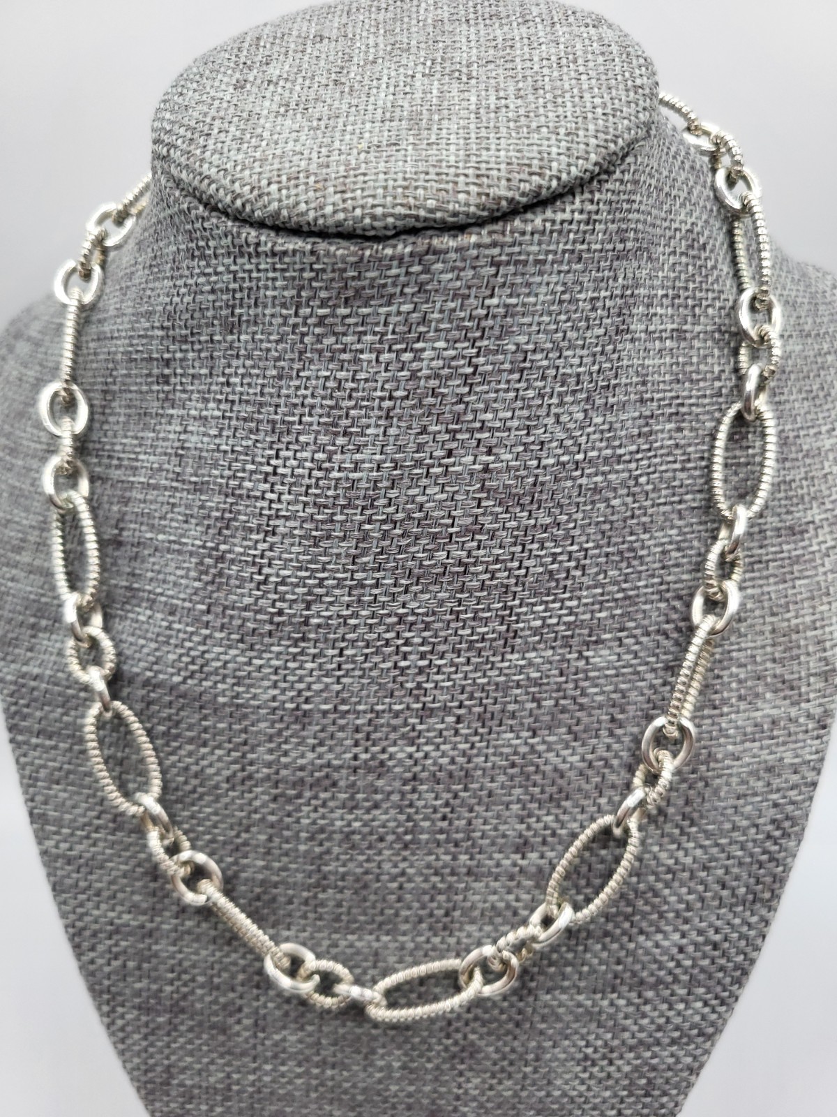 JUDITH RIPKA Sterling Silver Rope Texured Cable Link Figaro Style Chain Necklace