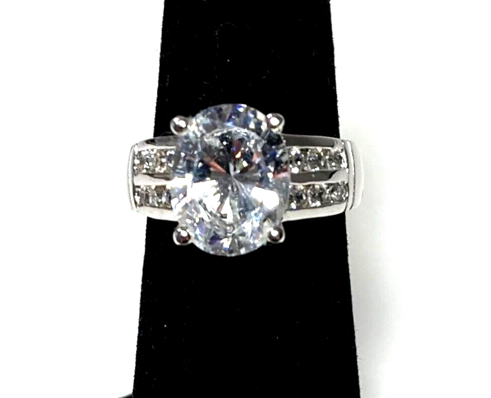 925 STERLING SILVER ENGAGEMENT RING, OVAL CZ SOLITAIRE WITH ACCENTS, SIZE 5
