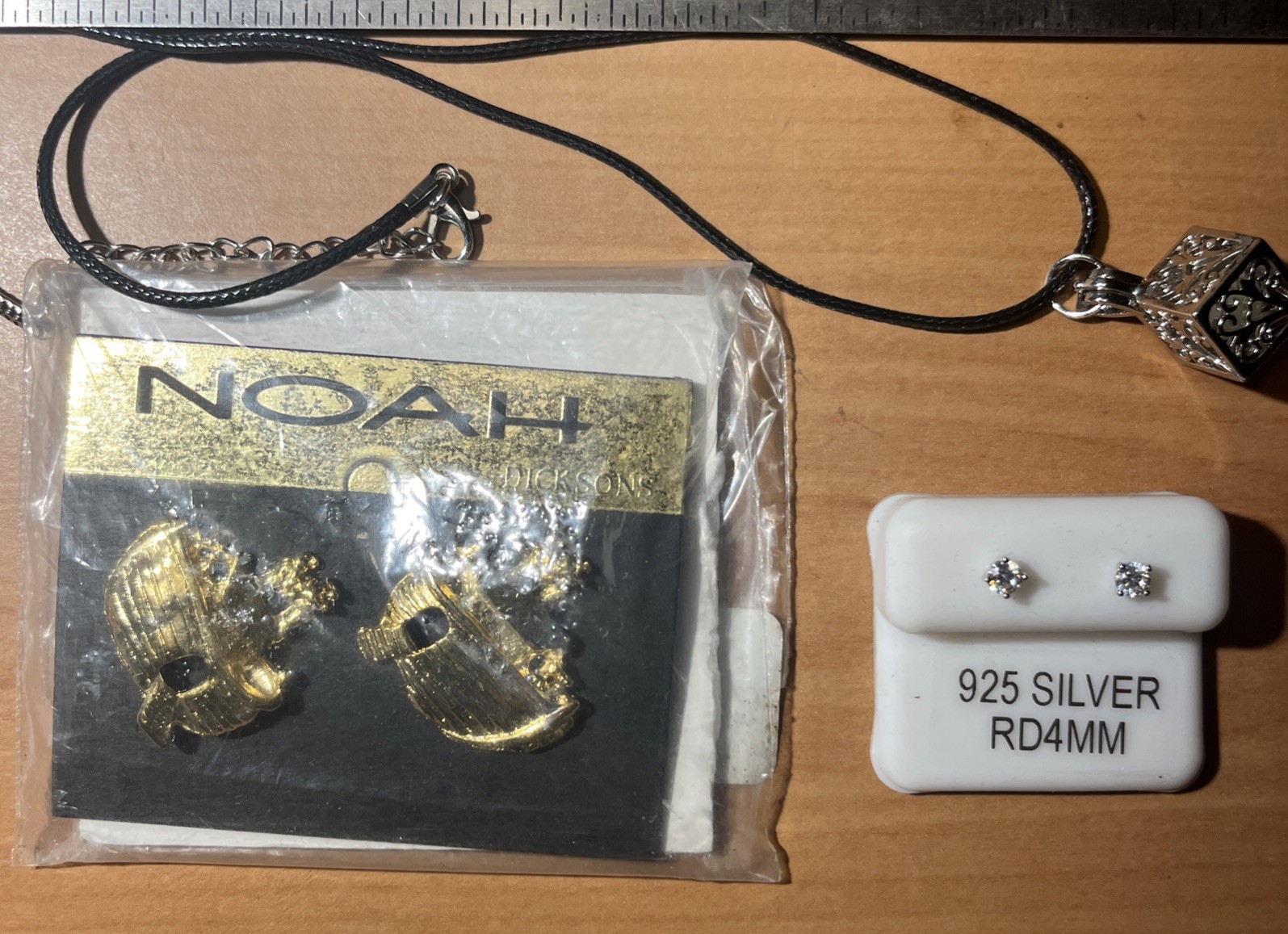 Noahs Ark Set Earrings , Silver studs Earrings , Box necklace