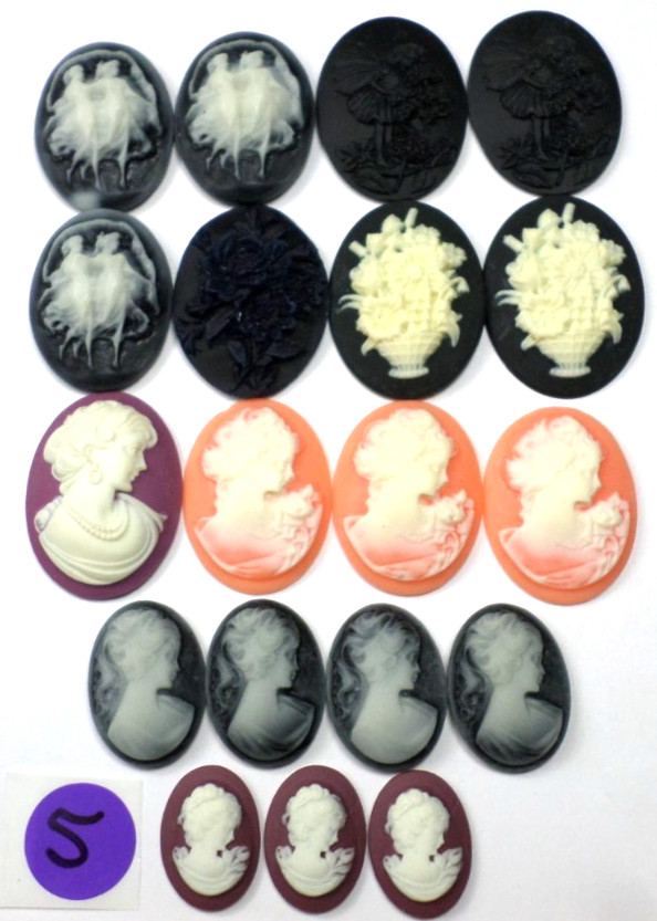 19 of 25-40mm Mixed Lot Vintage Two Graces, Women, Floral Oval Cameos Cabochon