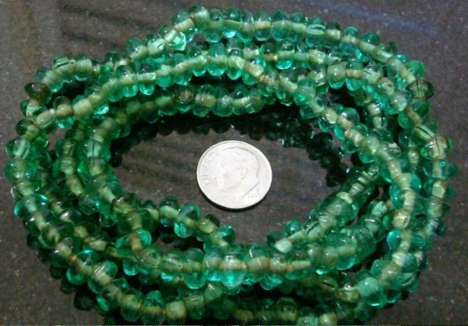 35 inch green transparent glass chip bead necklace bs136