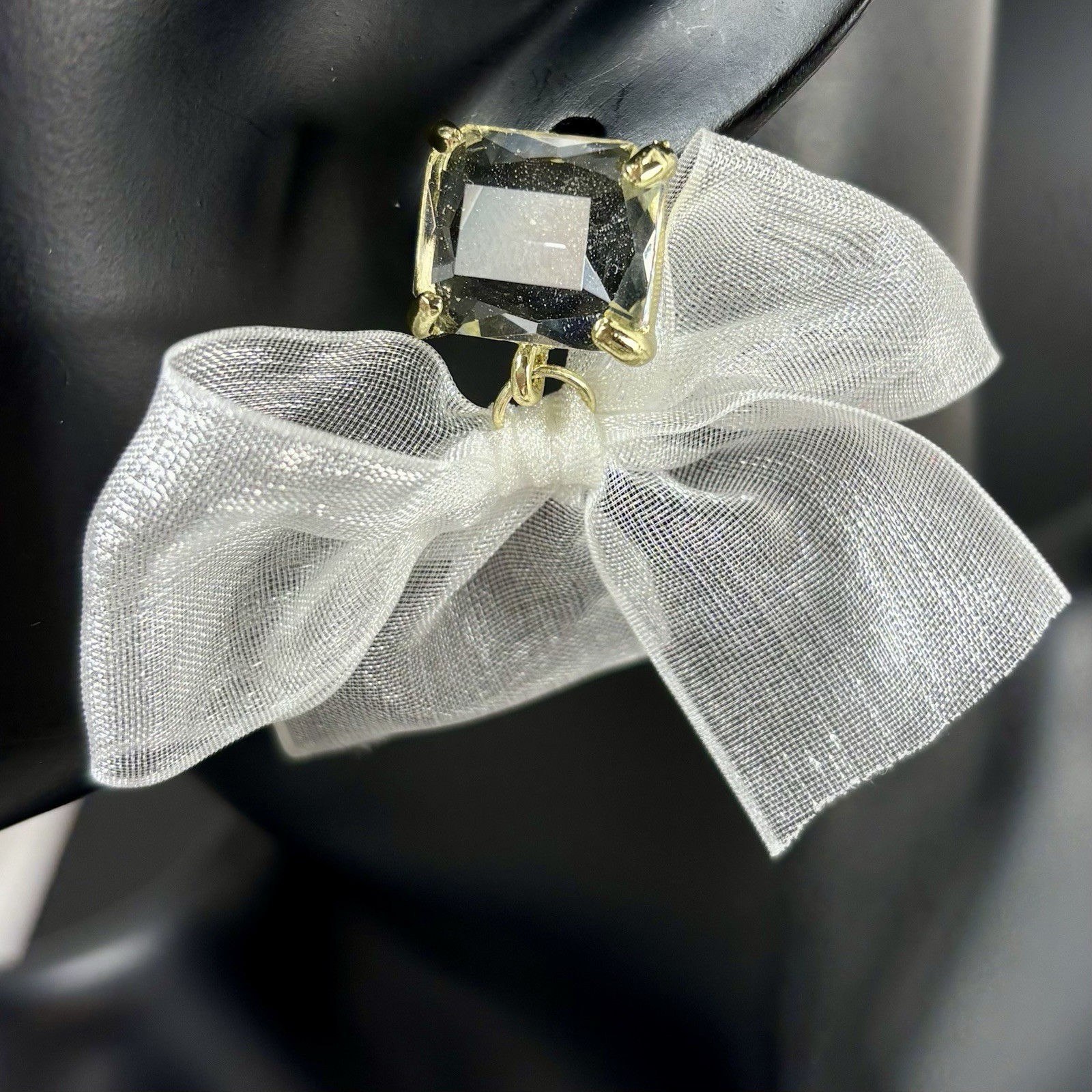 New UYN UYN Design/Korea 925 Post GoldTone Earrings Glass Stone Sheer Ribbon Bow