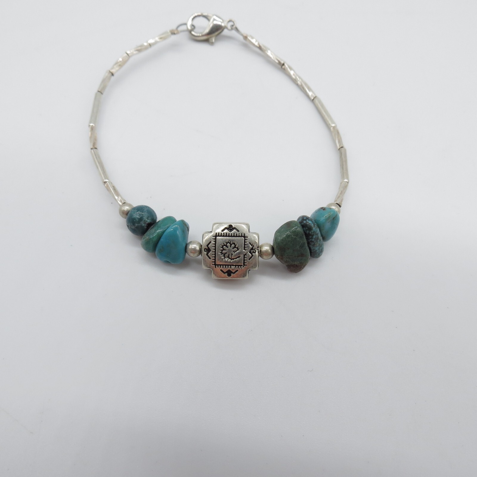 Turquoise Chip Beads Boho Bracelet Silver Tone Southwest Everyday Wear 6.25″
