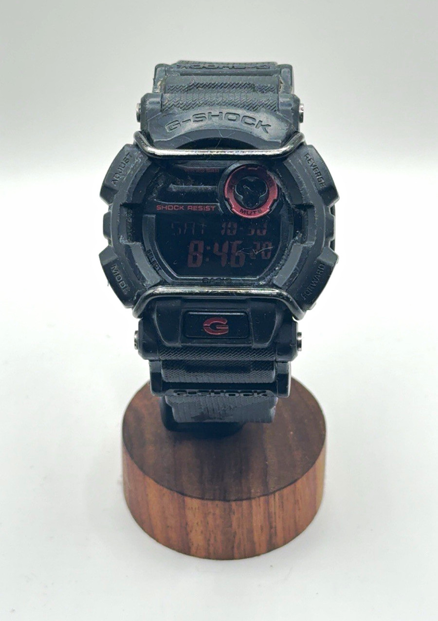 Casio G-SHOCK Digital Shock-Resistant 200m Black Resin Strap Men’s Watch