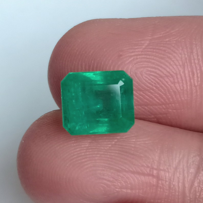 Certified Zambian Emerald Octagon 3.67 Ct Earth Mine Loose Gemstone For Ring