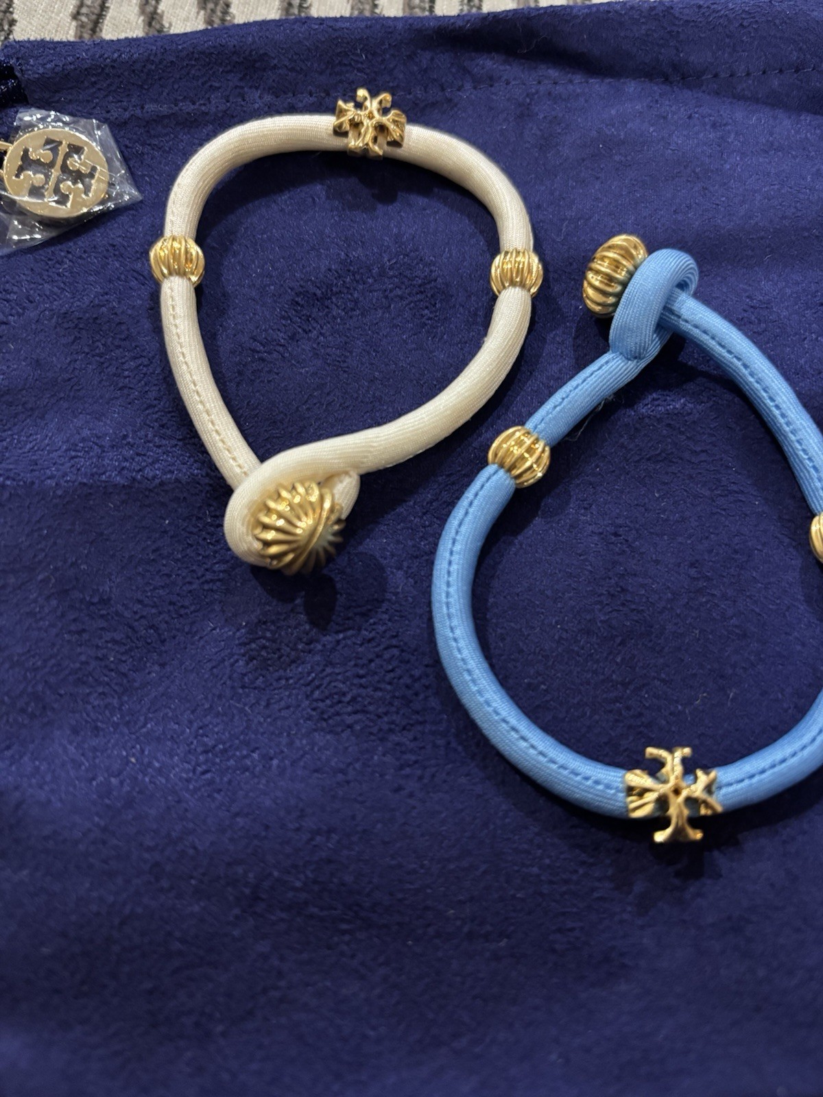 Tory Burch Roxanne Silk Wrap Bracelet Horizon Drip Bouquet/ French Cream