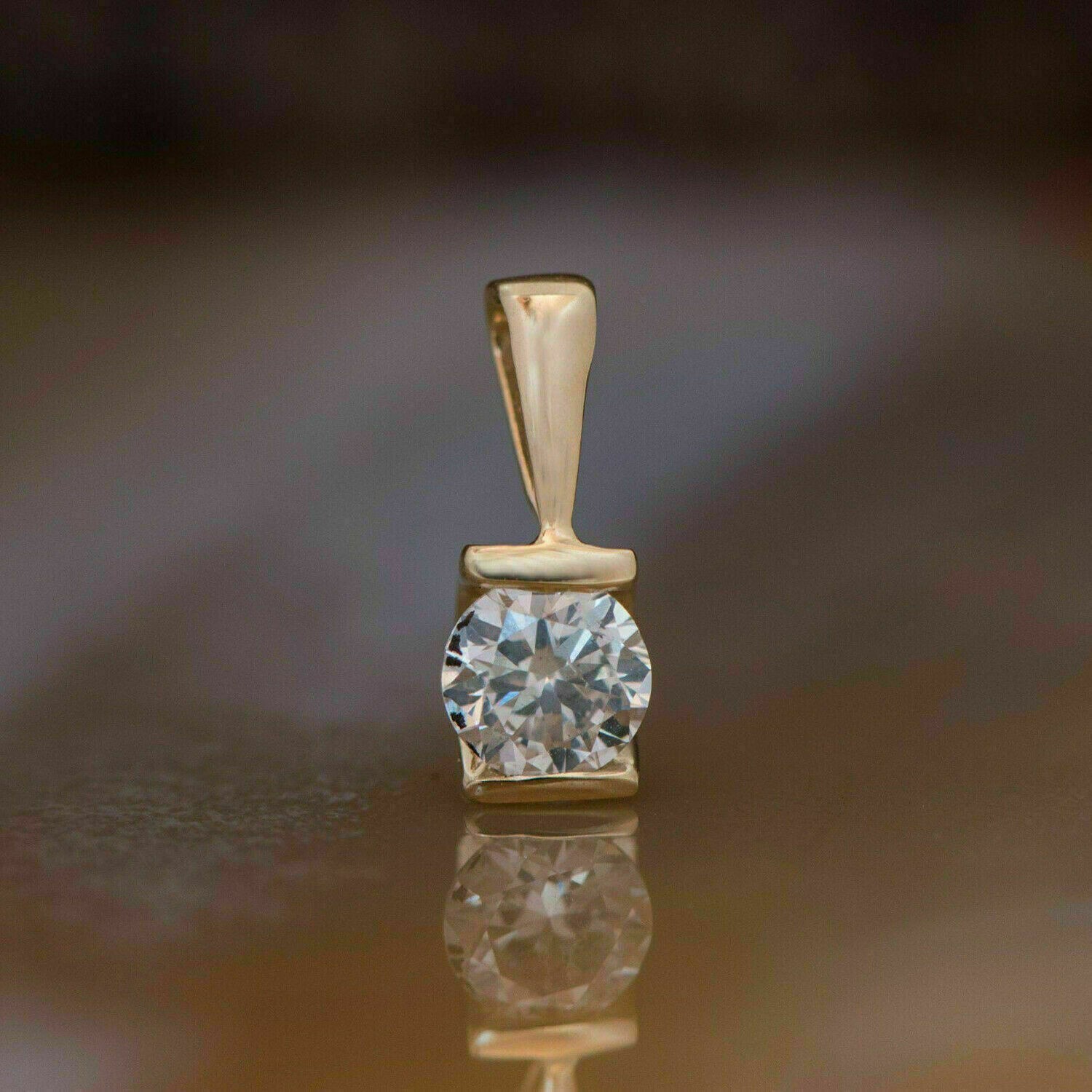 1.5Ct Round Moissanite Diamond Solitaire Pendant Chain 14K Yellow Gold Finish