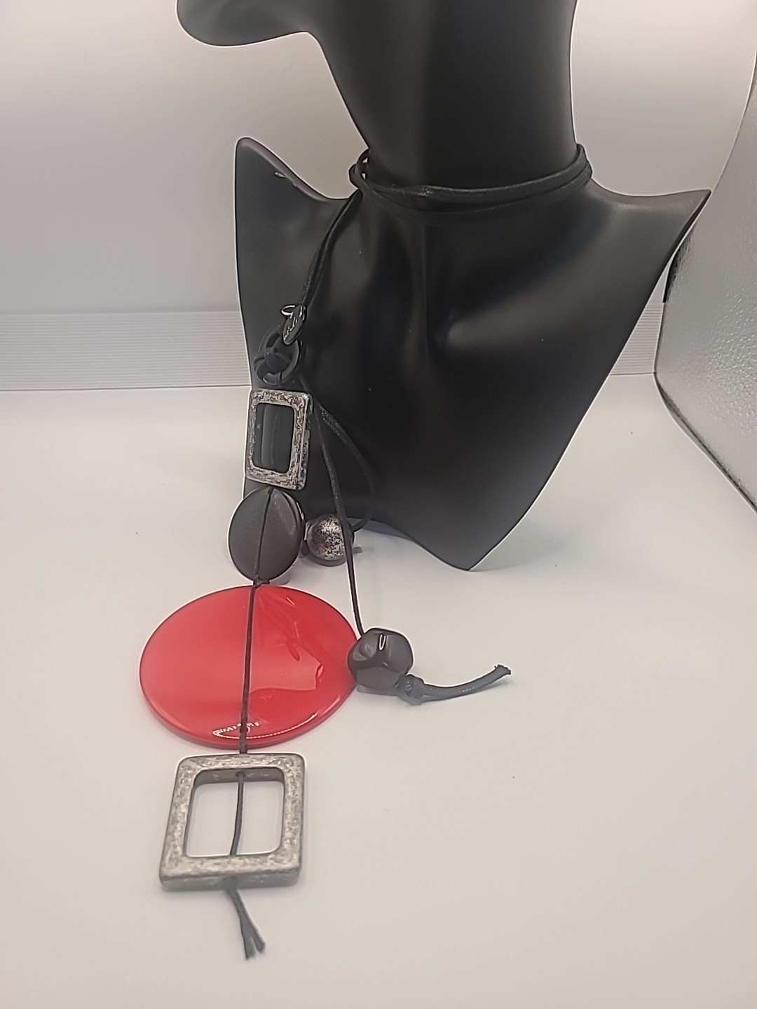Alisha D Marked Black Red Gunmetal Geo Shapes Statement Necklace Italy $48 Tag