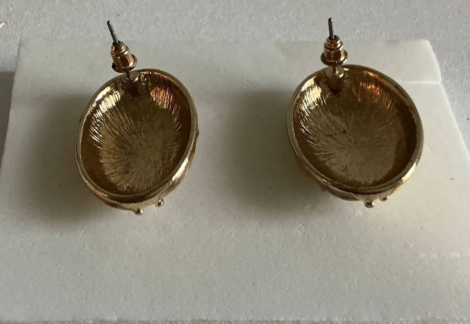 Vintage 1980s Oval Statement Clip On Earrings Mother of Pearl & Tortoise