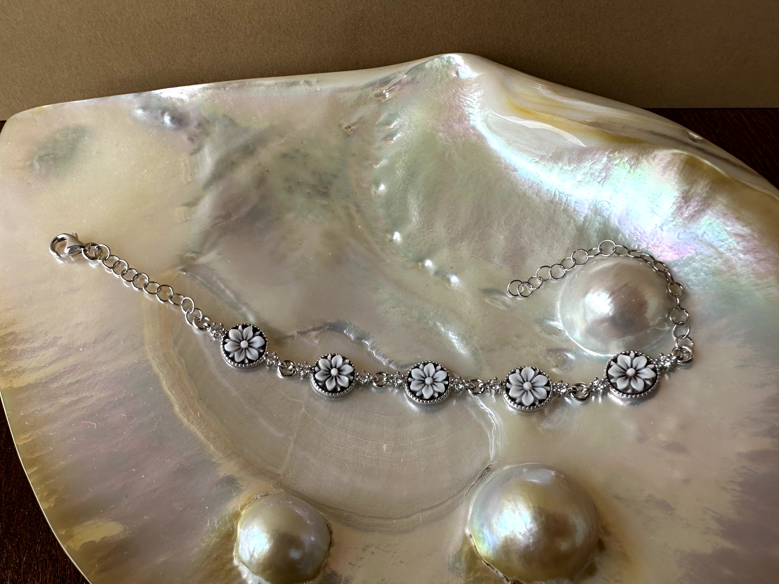 925 Silver Bracelet with 5 Sardonic Cameos Set and White CZ