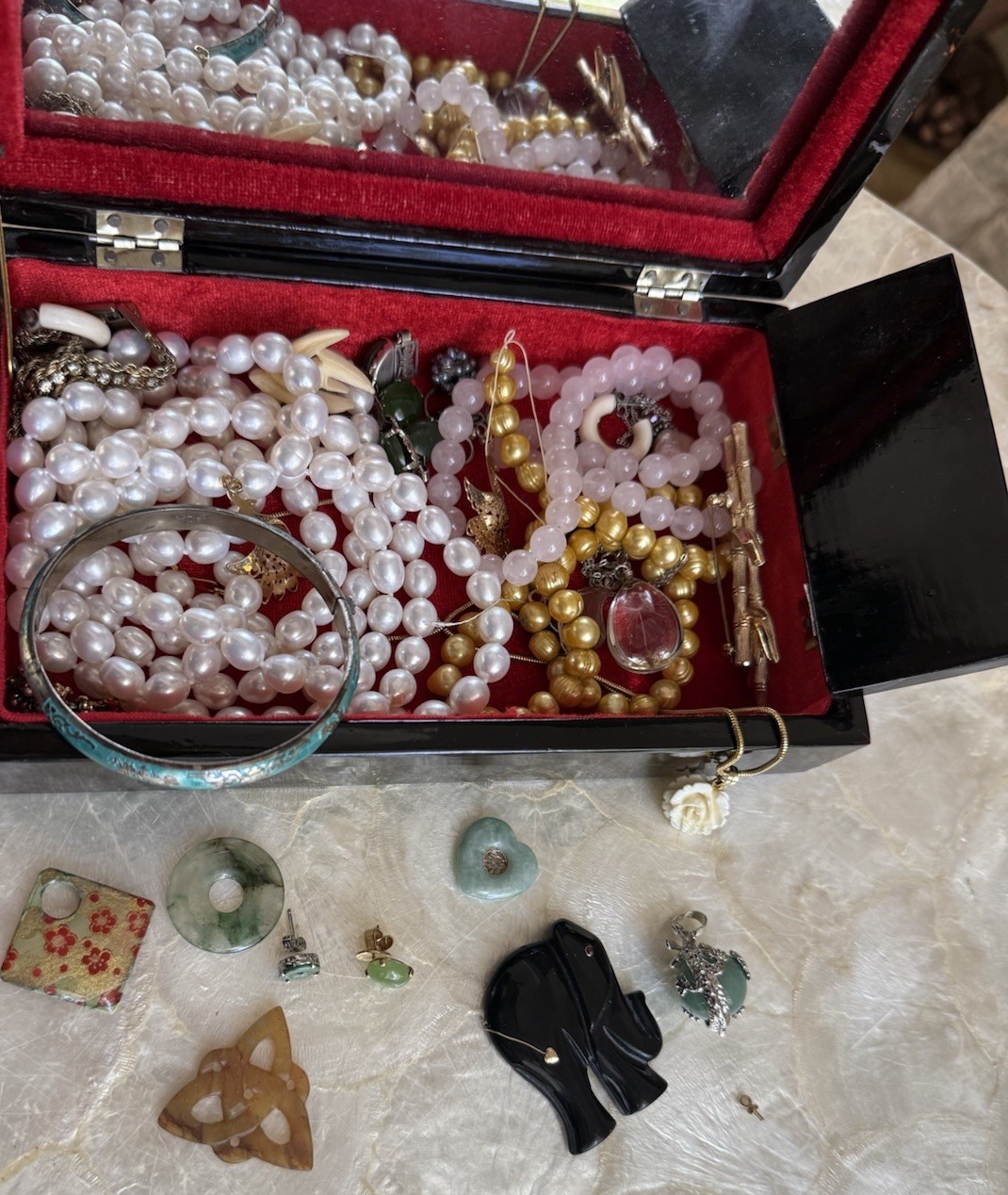 Estate Asian Lacquer Jewelry Box Filled Jewelry 14k Gold Jade Pearl Treasure Lot