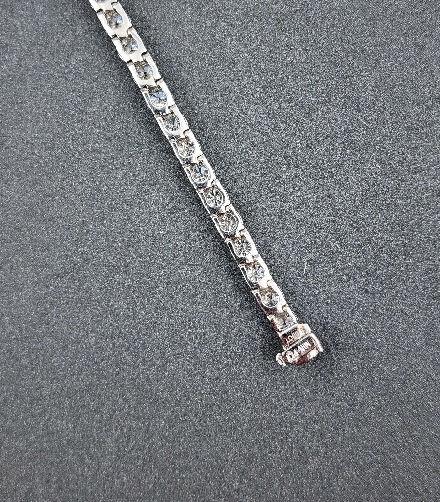11.68 ct Diamond Tennis Bracelet