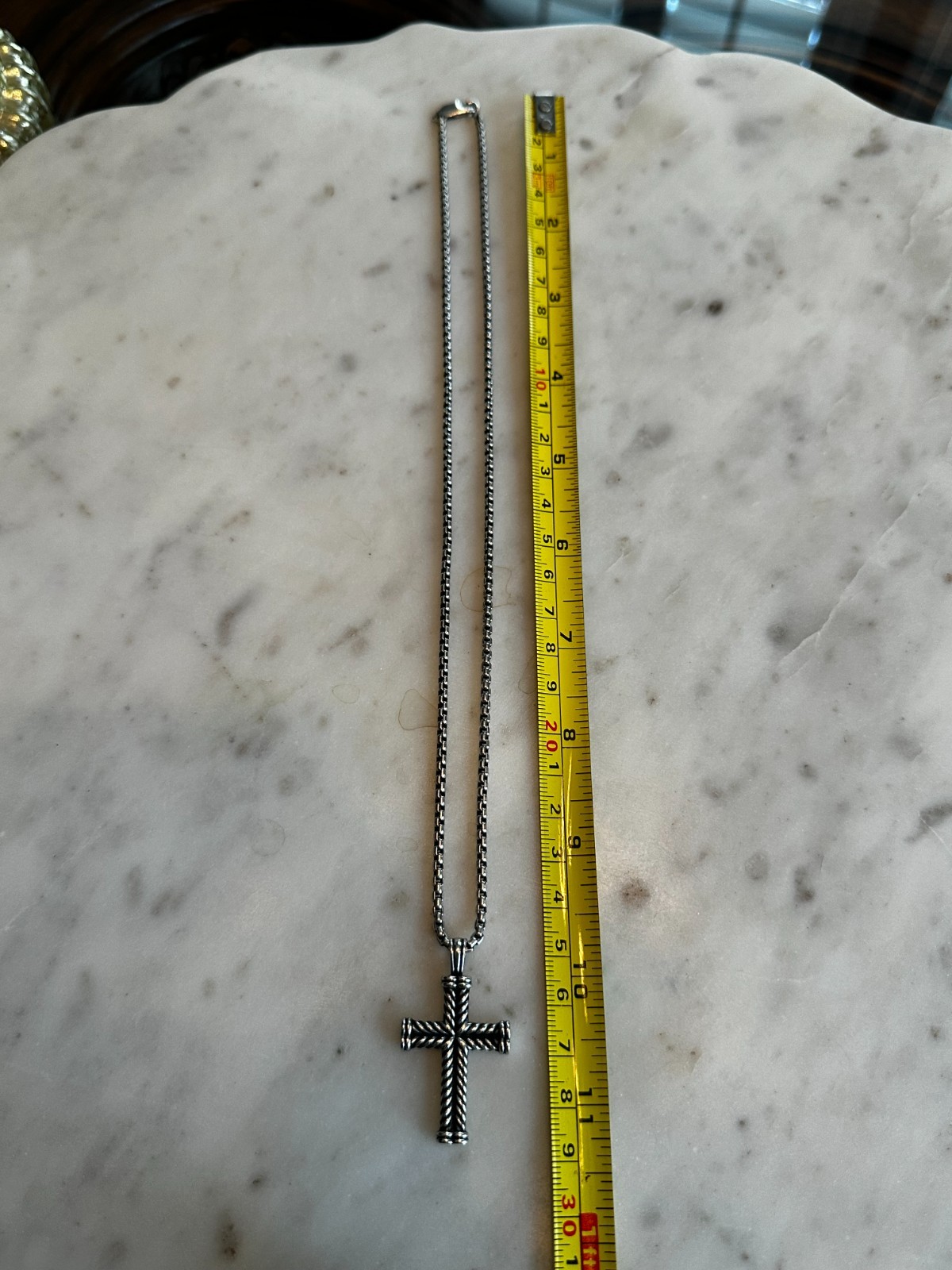 David Yurman Sterling Silver Chevron Cross 33mm Cross Pendant with 20″ Box Chain