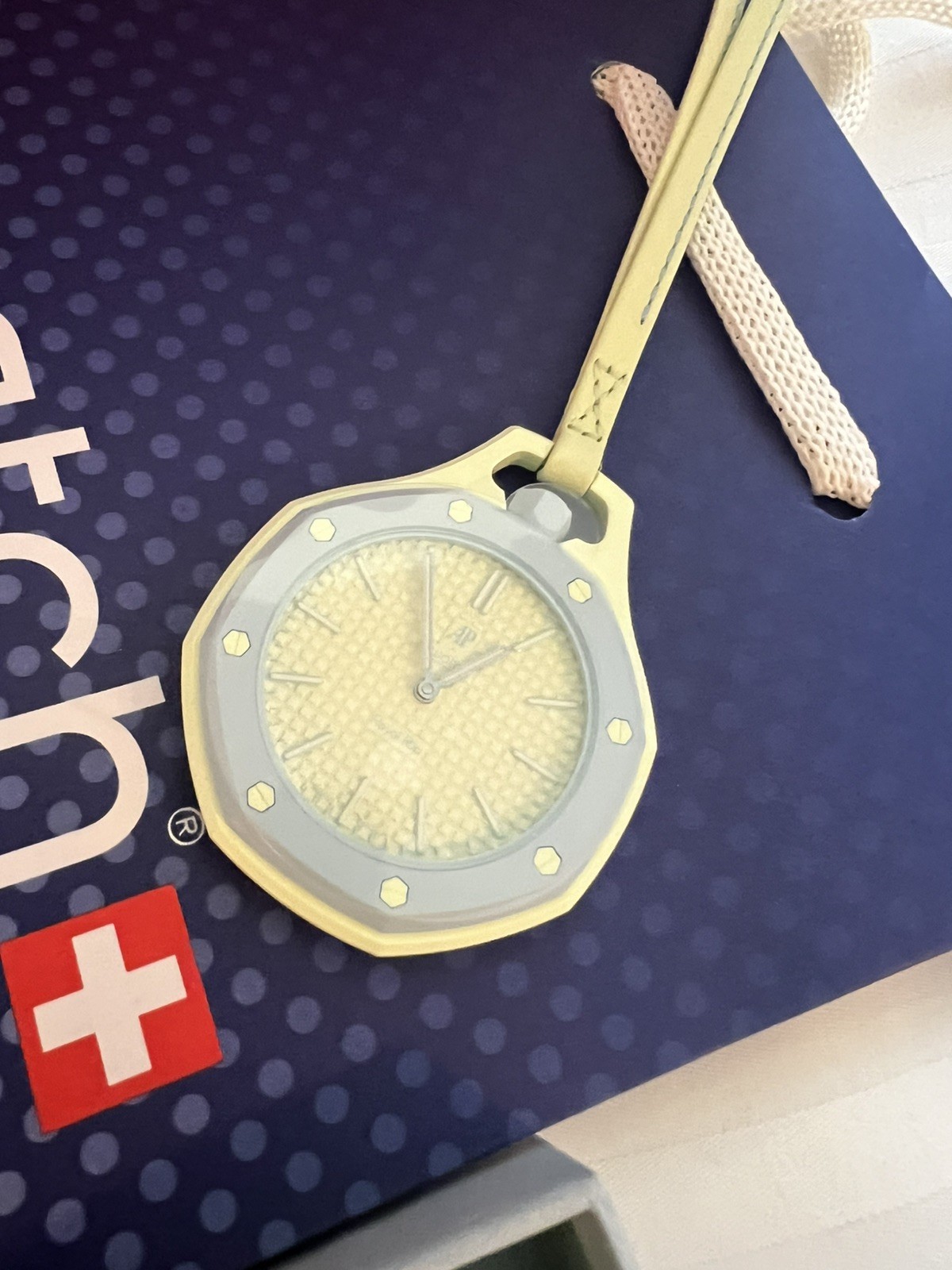 Blue AP x Swatch Royal Pop Audemars Piguet Blaue Acht NEW IN BOX – WATCH IN HAND