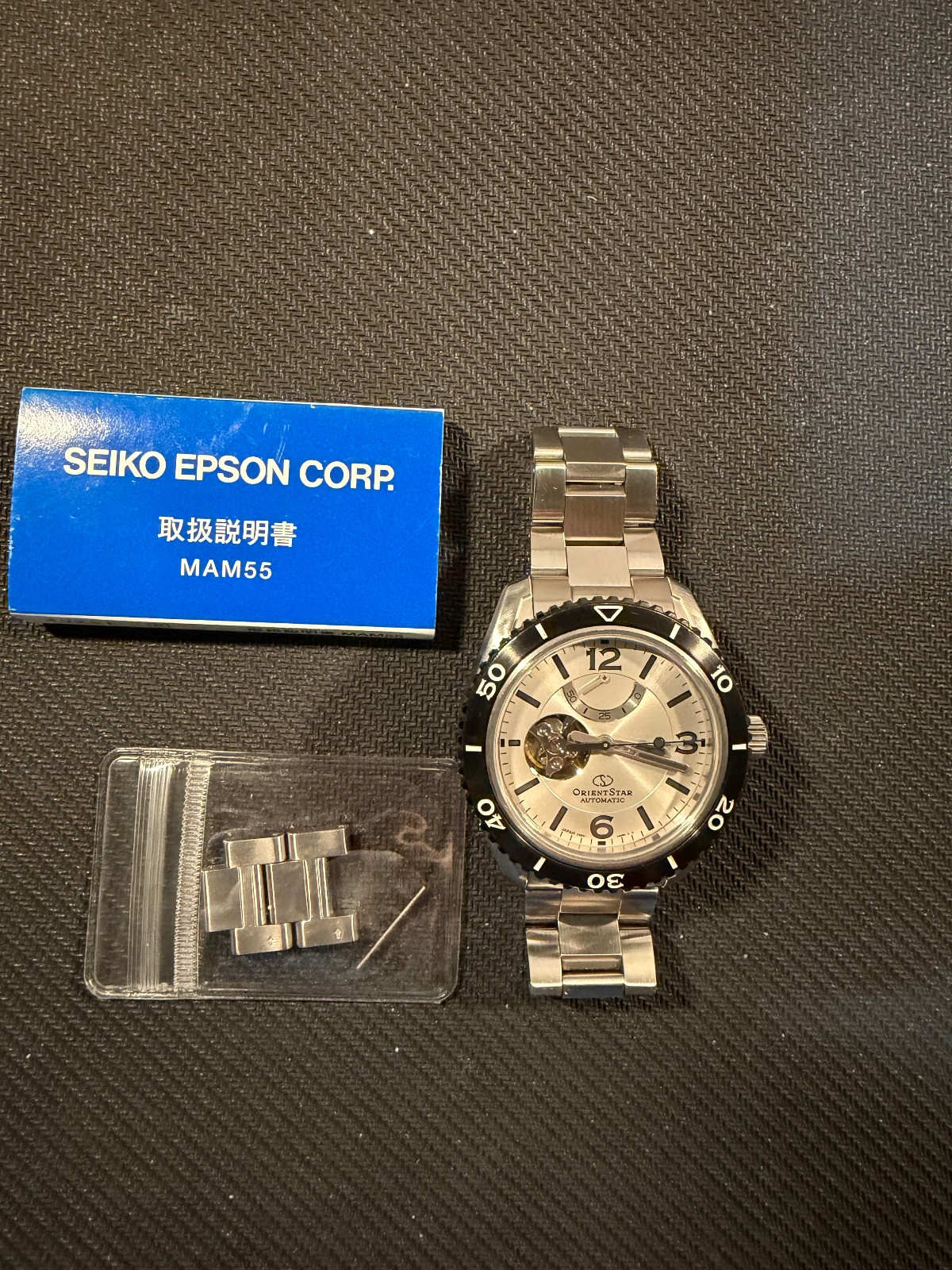 Orient Star RE-AT0107S White Dial,Open Heart divers Automatic JDM – RK-AT0107S
