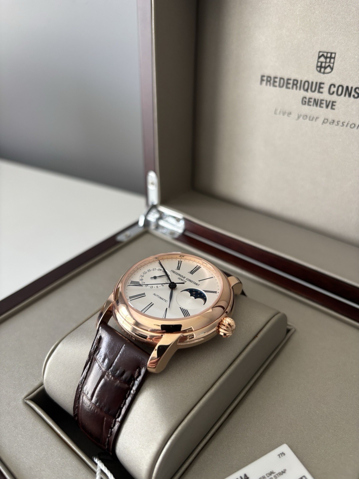 Frédérique Constant Classic Moonphase Manufacture FC712