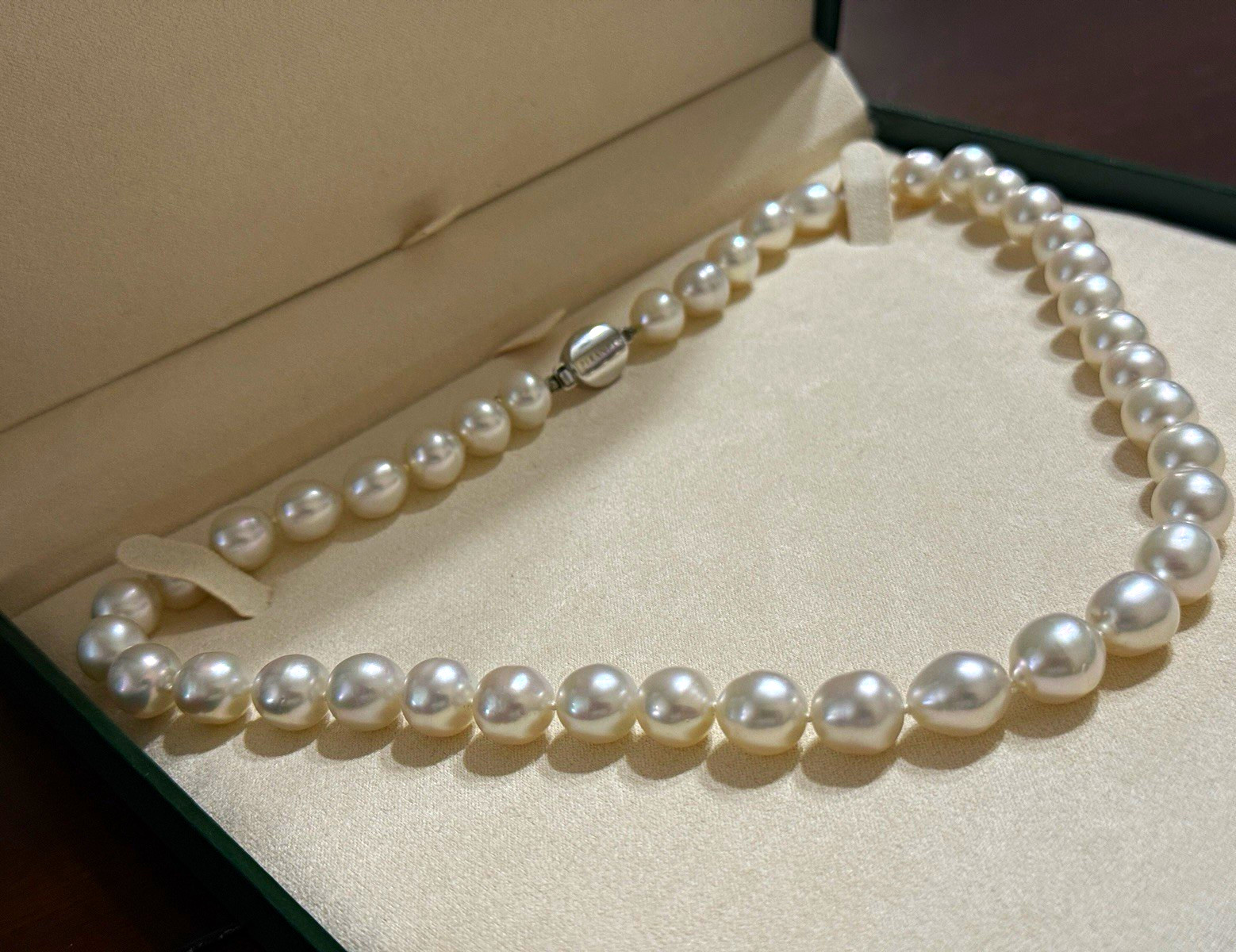 Piranesi Elizabeth Taylor Cultured Pearl Necklace 17in Knotted 18K WG Hook
