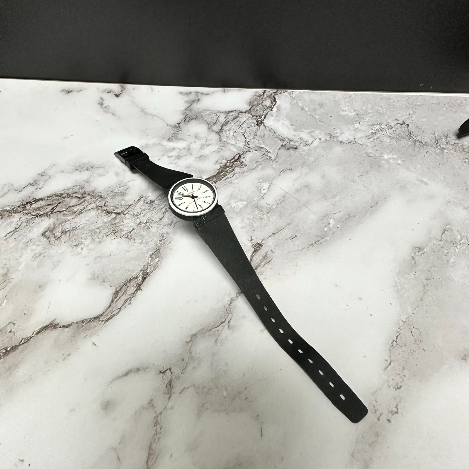 AWATCH Womens Watch White Dial 24MM Black Resin Band New Battery 8.5″