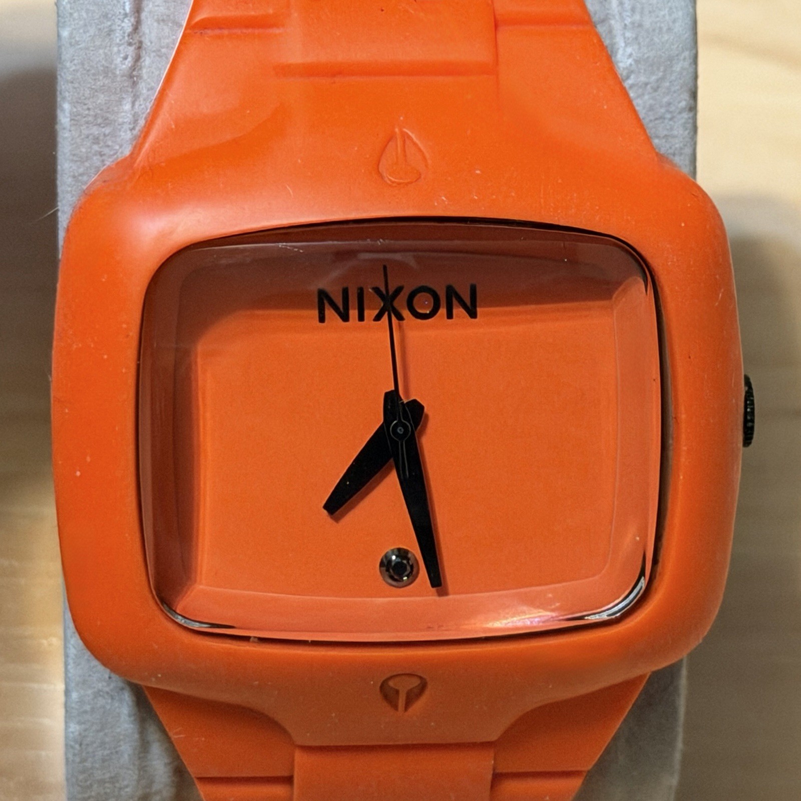 Nixon The Rubber Player “Yes It’s Real” Orange Surf Men’s Analog Watch RUNNING