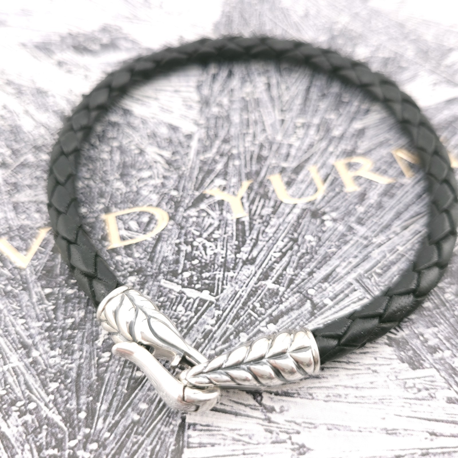 David Yurman Sterling Silver Mens 6mm Black Leather Chevron Bracelet 9″ Inch