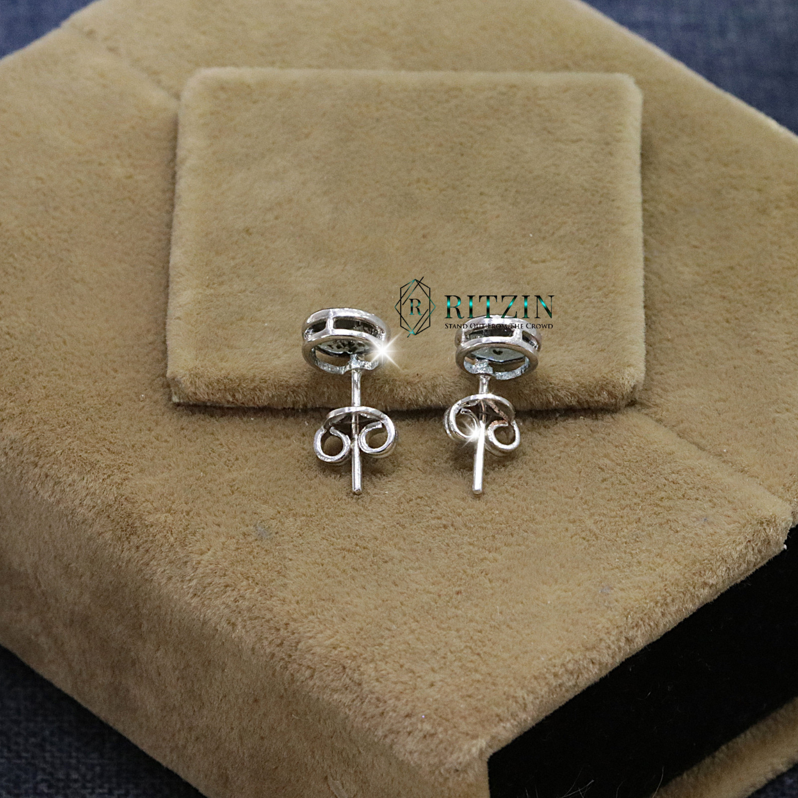 Lab Grown Diamond Blue Round Cut Stud Butterfly/Push Back Earring 925 Silver