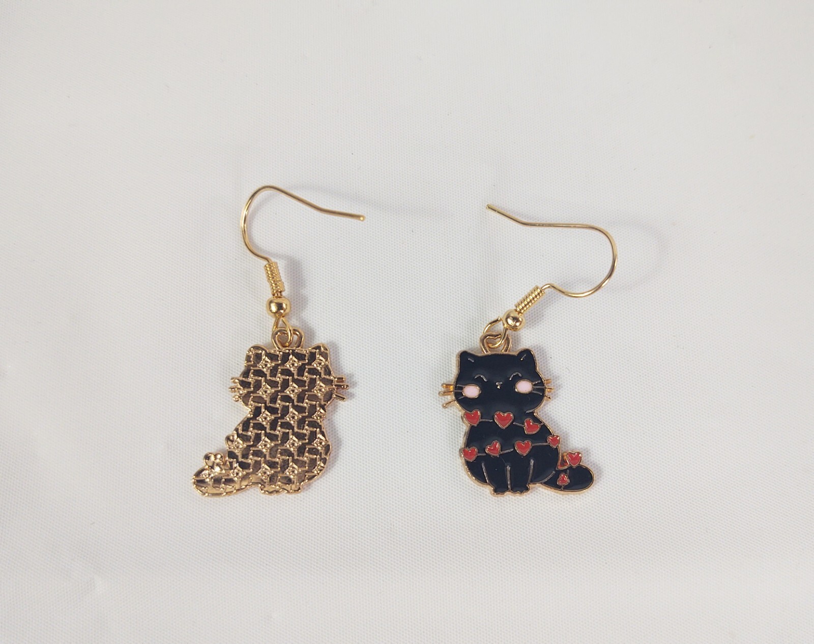 Hook Drop Dangle Pierced Earrings Black Cats Red Hearts Love Costume Jewelry
