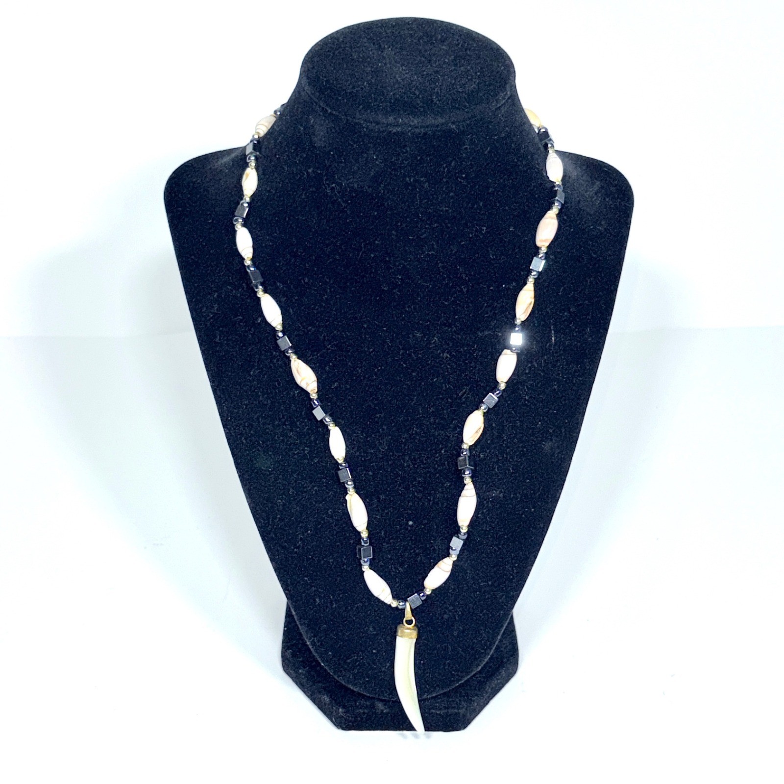 Vtg Shell & Hematite Beaded Necklace with Abalone Horn Pendant Barrel Clasp 18″