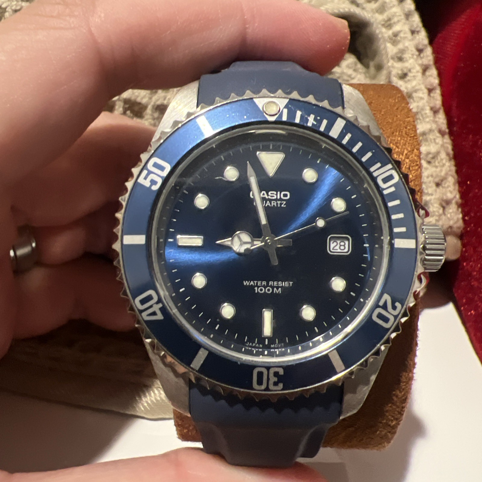 Casio MTD-1010 Men’s Diver Style Watch Blue Bezel, Blue Dial, Needs New Battery