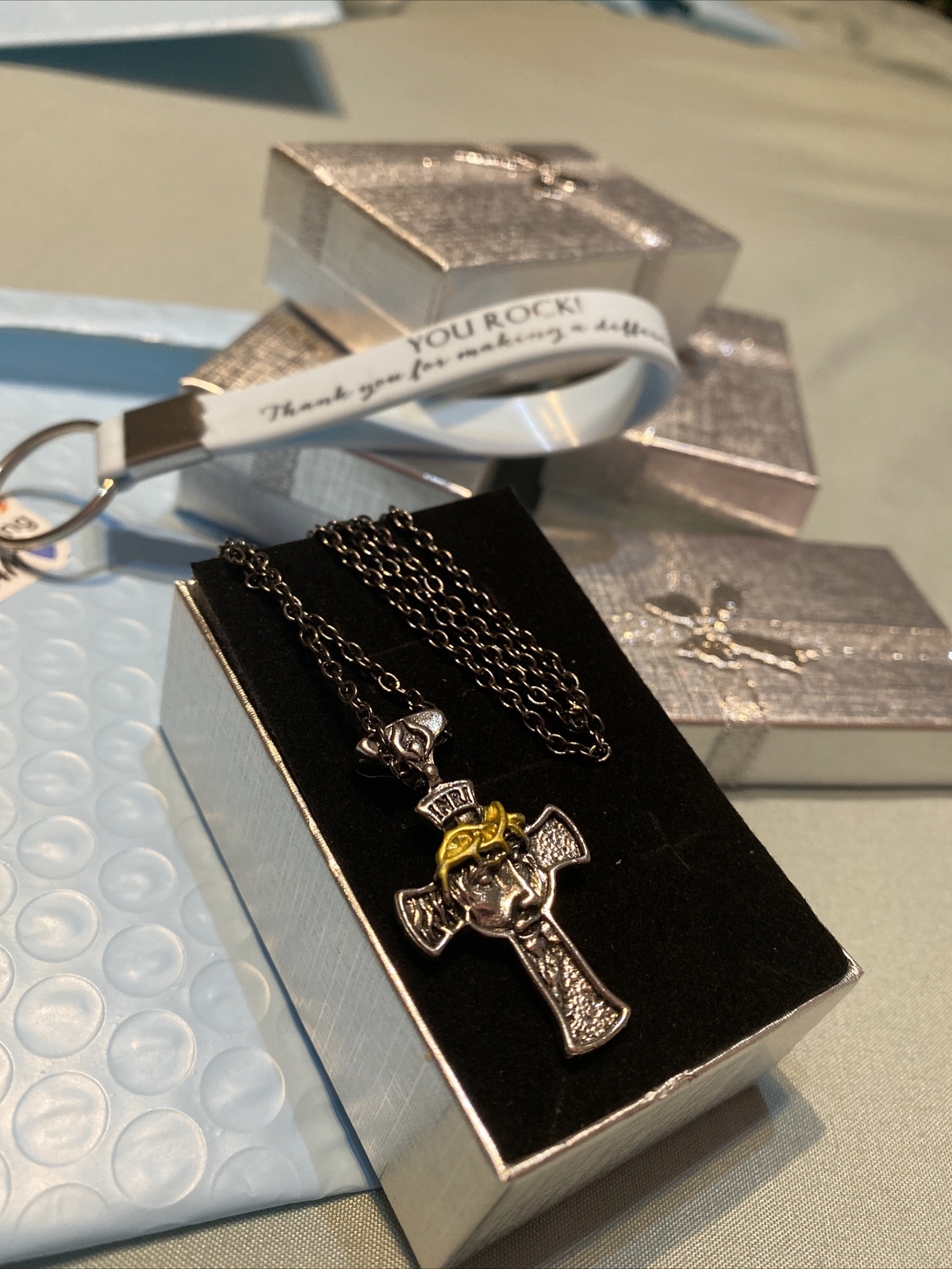 Religious Style Jesus Christ Face Silver Cross Gold Crown Pendant Necklace