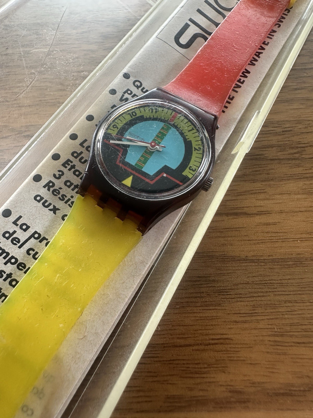 Vintage 1987 SWATCH Tech Blue Horizon needs battery watch With Case