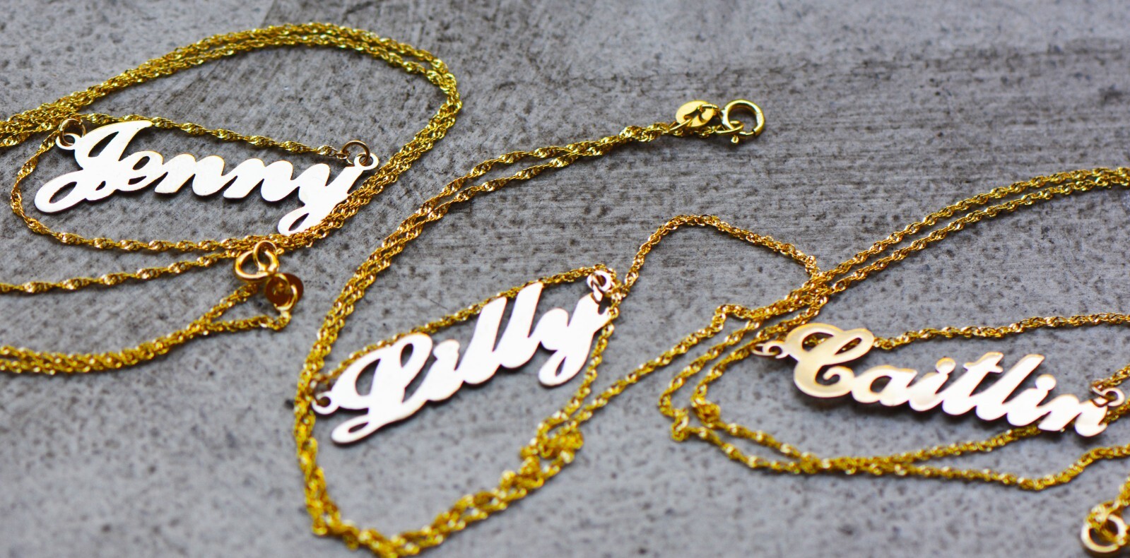 10K Solid Yellow Gold Personalized Custom Cursive Name Pendant Letter Necklace