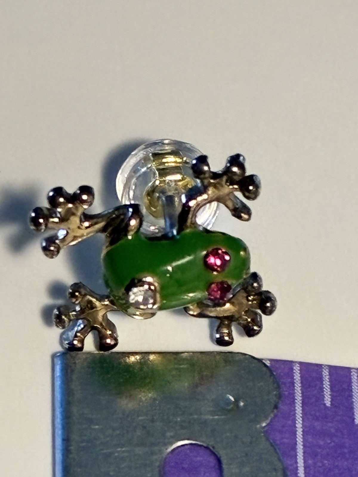 Betsey Johnson Green Enamel Frog Stud Earrings Gold Tone Pink Crystal Critter