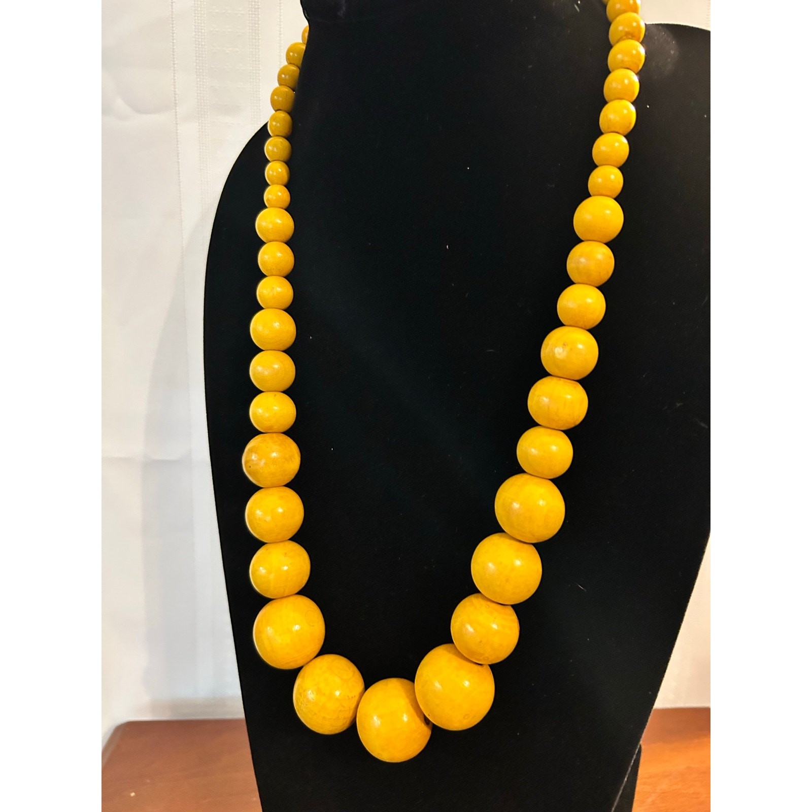 Vintage Yellow Wood Bead Statement Necklace 28″ Graduated Beads Adjustable