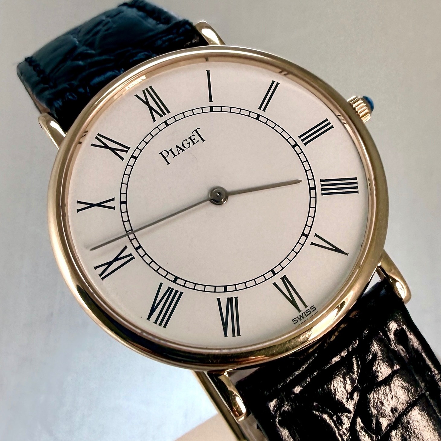 Piaget Ref. 9025 18K Y/G Manual 30mm