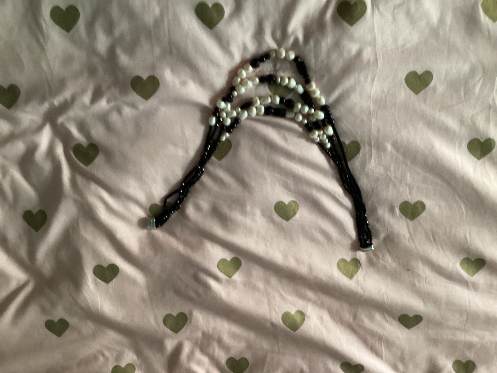 i am selling a necklace