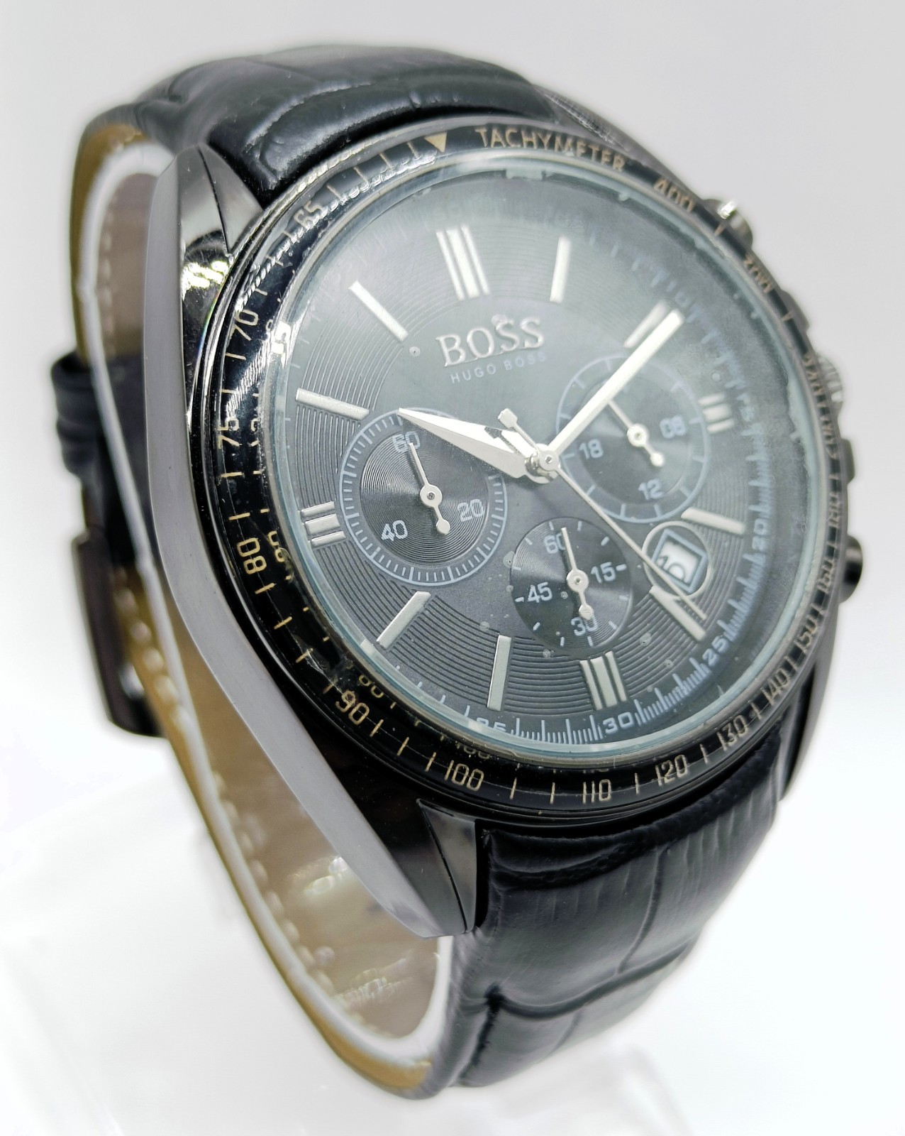 Amazing Hugo Boss Chronograph Date Indicator Quartz Analog Men’s Wrist Watch