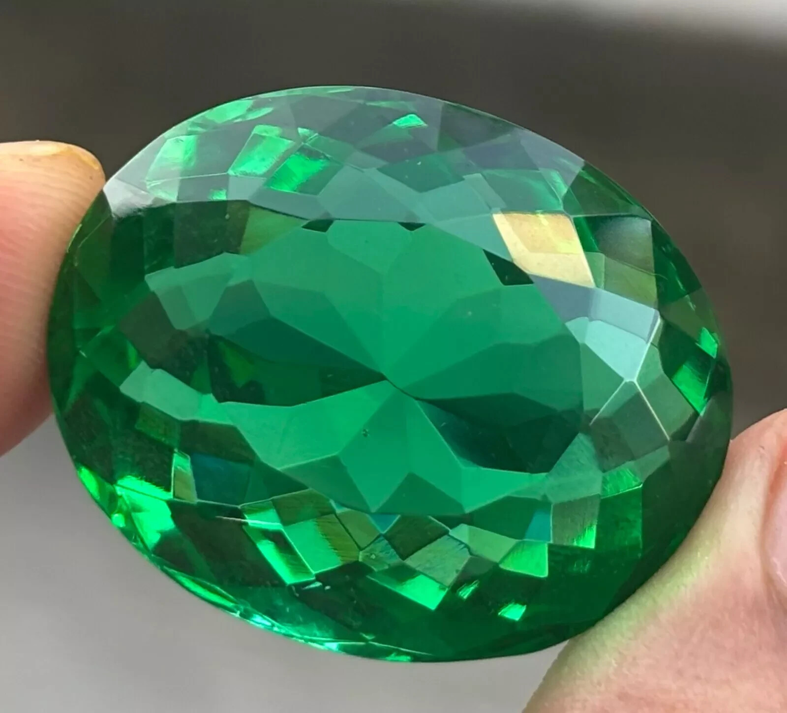 Colombian Huge Oval Cut Green Emerald 120+ Ct Certified Natural Loose Gemstone