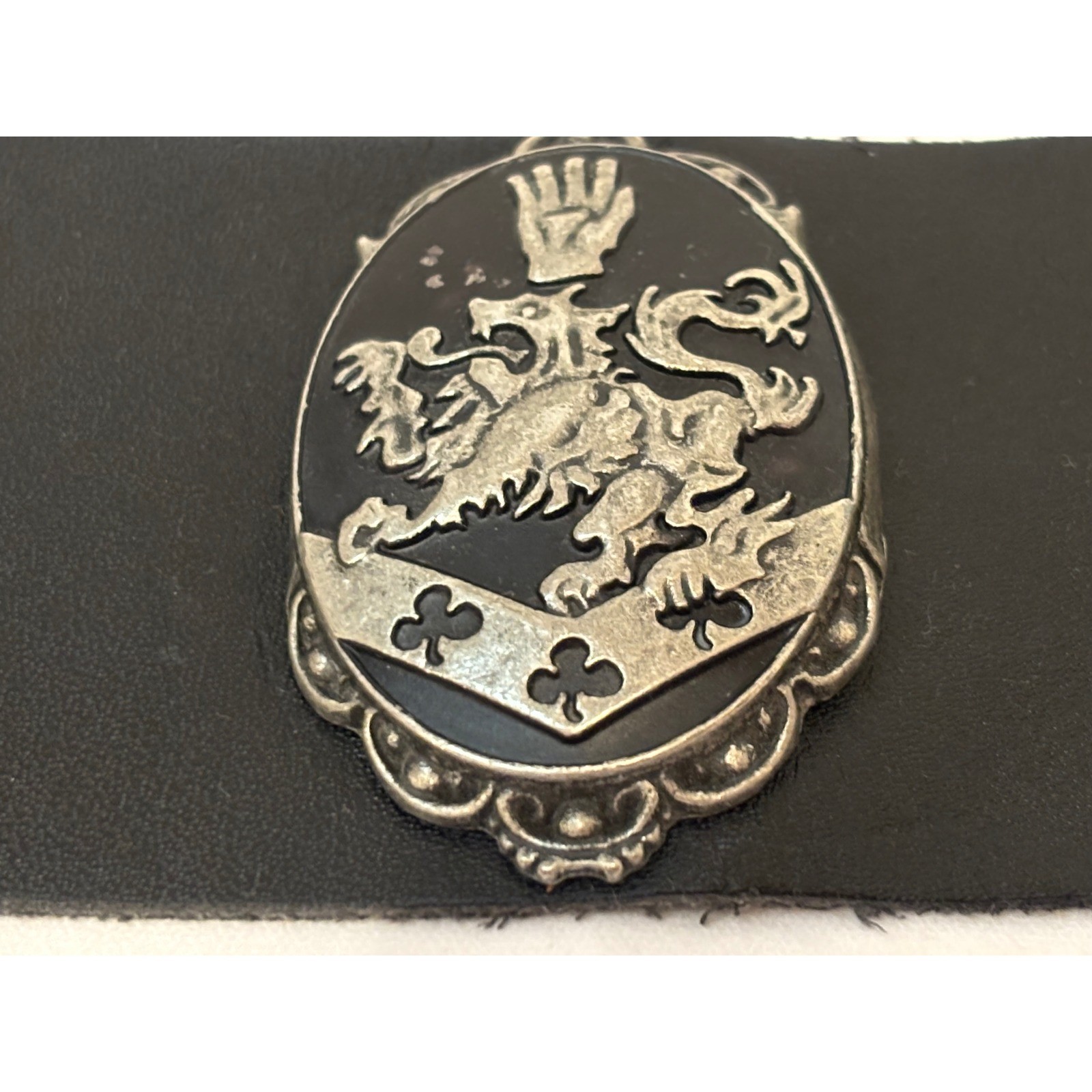 Twilight Saga New Moon Edward Cullen Crest Black Leather Cuff Bracelet Summit