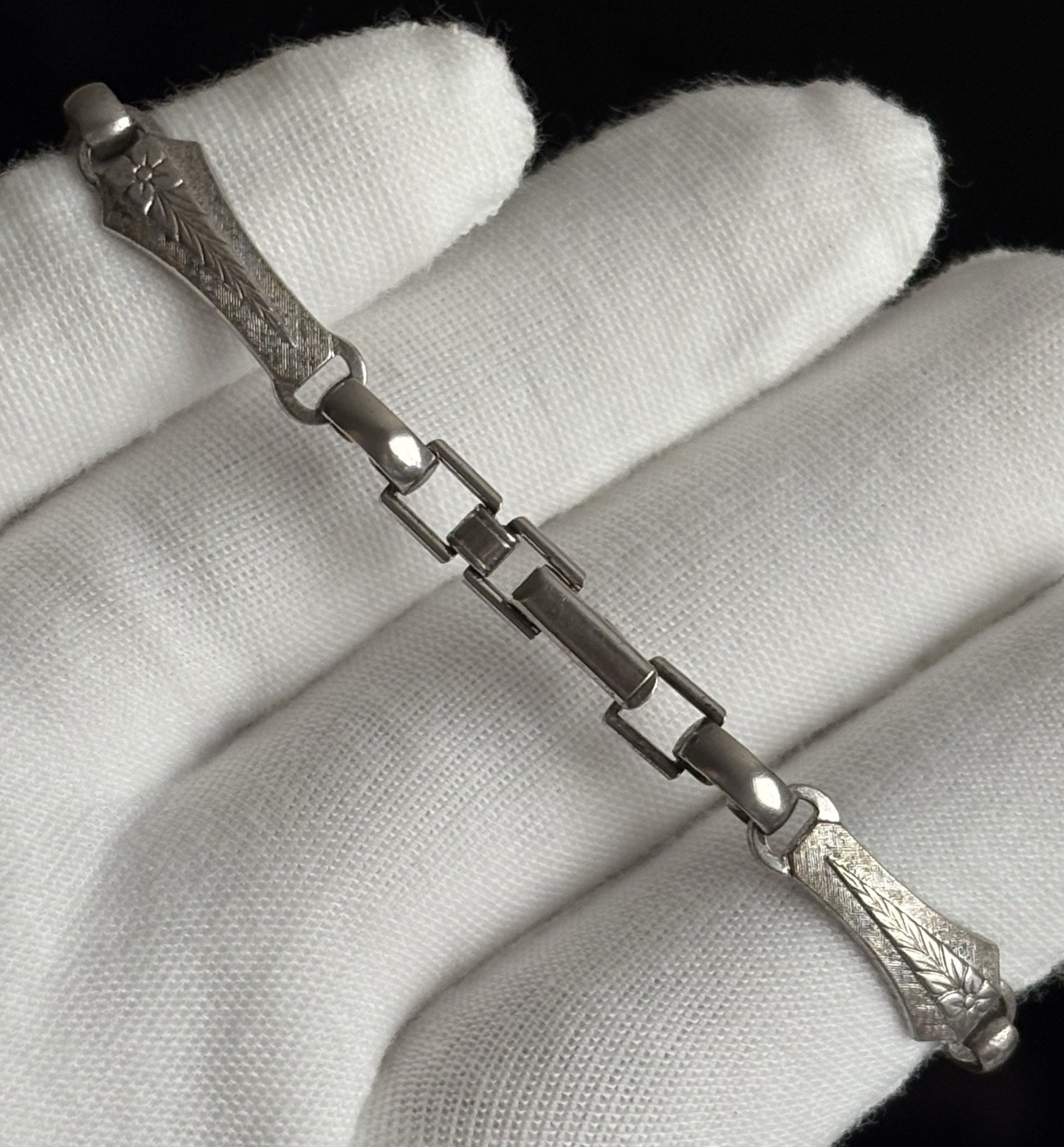 LA MODE Sterling Silver ID Bracelet 7” Floral Vintage Etched SHAROIN 13.58 Grams