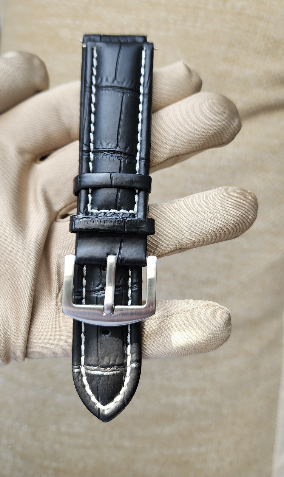 Men Extra Long 8.5″ 24mm Black Genuine Aligator Grain Leather Watch Band Strap
