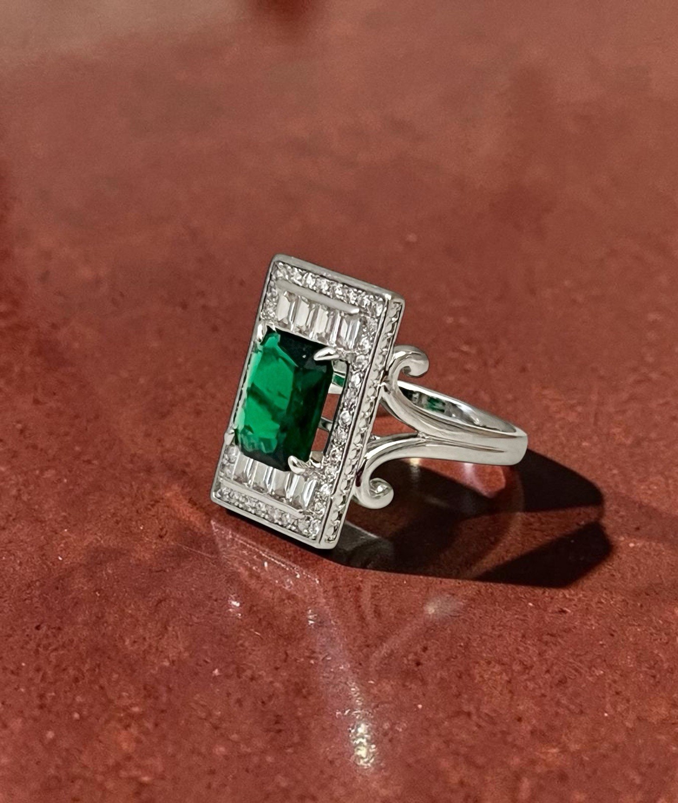 0.75″ Tall Imitation Green Emerald Cubic Zirconia Statement CZ Ring Size 8