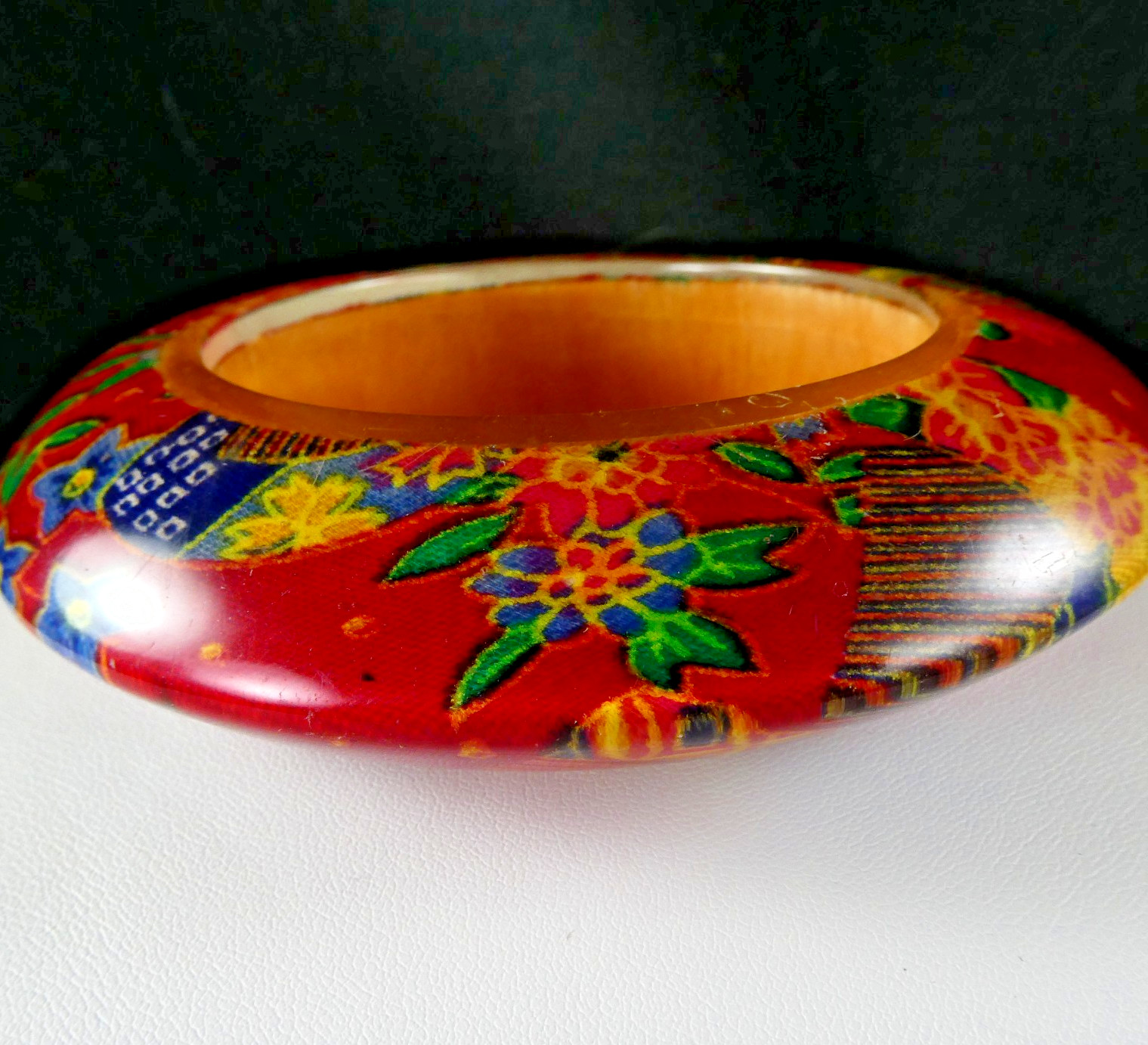 Vintage Acrylic Lucite Chunky Bangle Bracelet Red Floral Print 1″ Wide 70’s