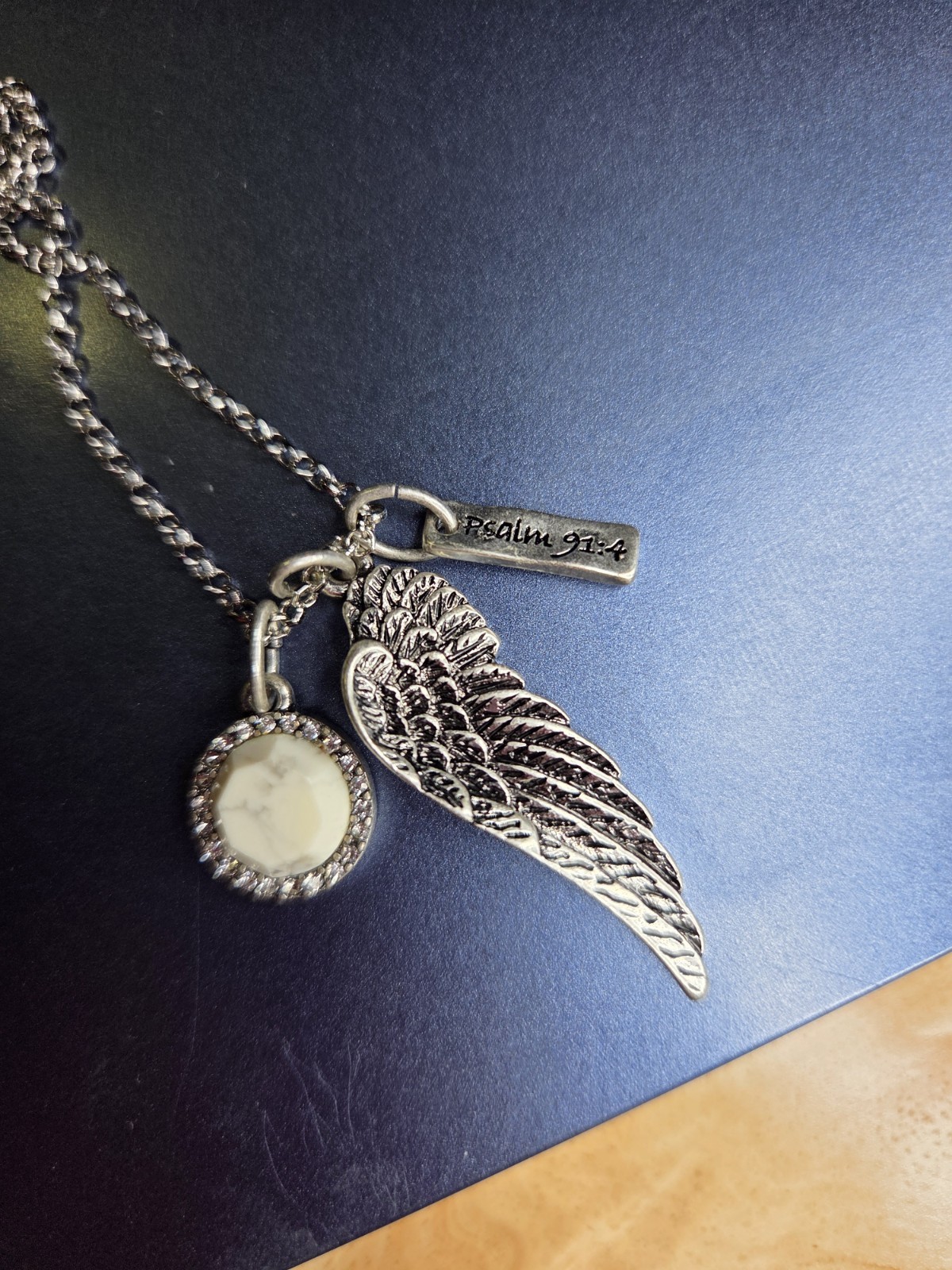 Premier Designs Silver Tone Angel Wing Charm Necklace 30in /W 4in Extender